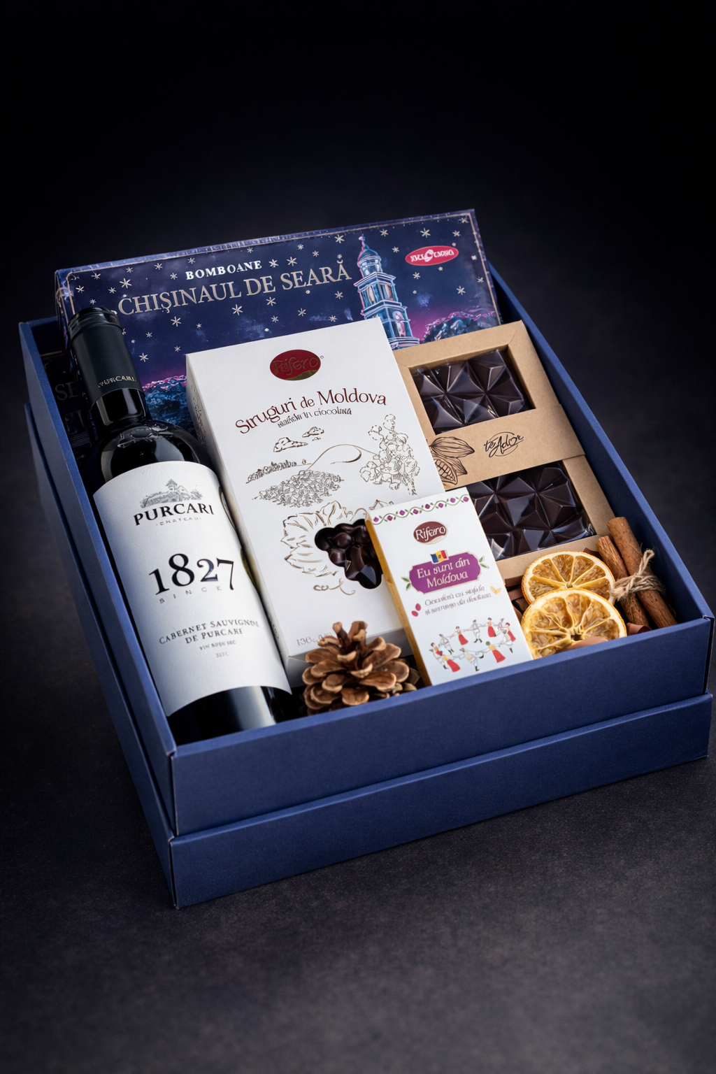Gift box cu vin și delicii  delligiftshop.md