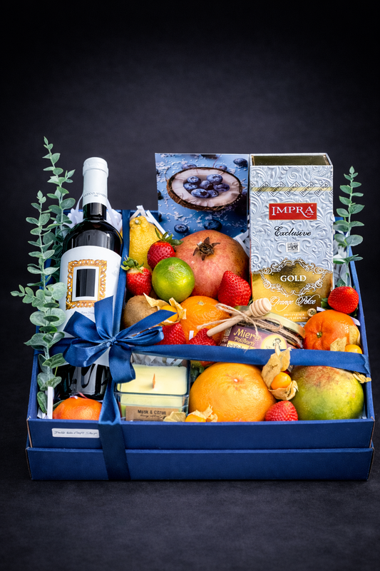 Gift box cu vin și delicii  delligiftshop.md