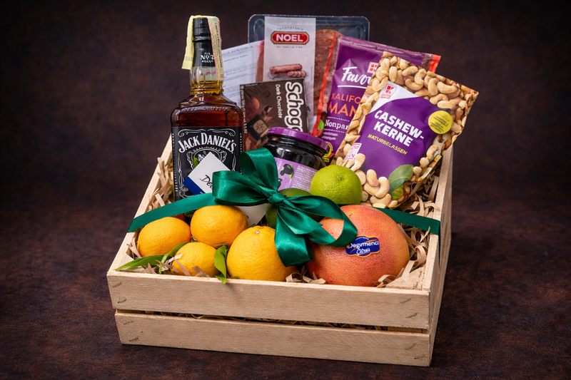 Gift box cu vin și delicii  delligiftshop.md
