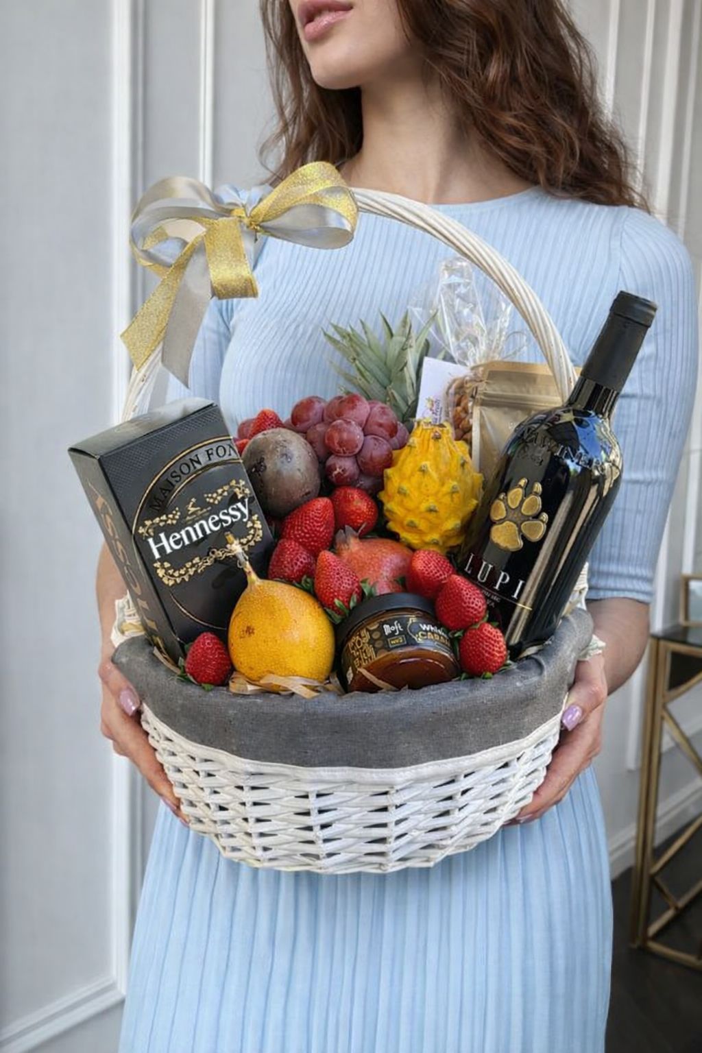 Cadou cu fructe „Nr. 5” — Eleganță Supremă delligiftshop.md