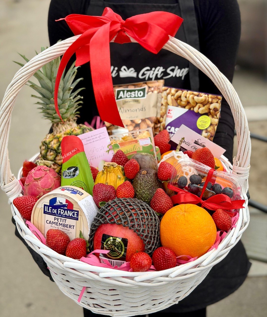 Cadou cu fructe Nr. 39 — Curcubeu Vitamine delligiftshop.md