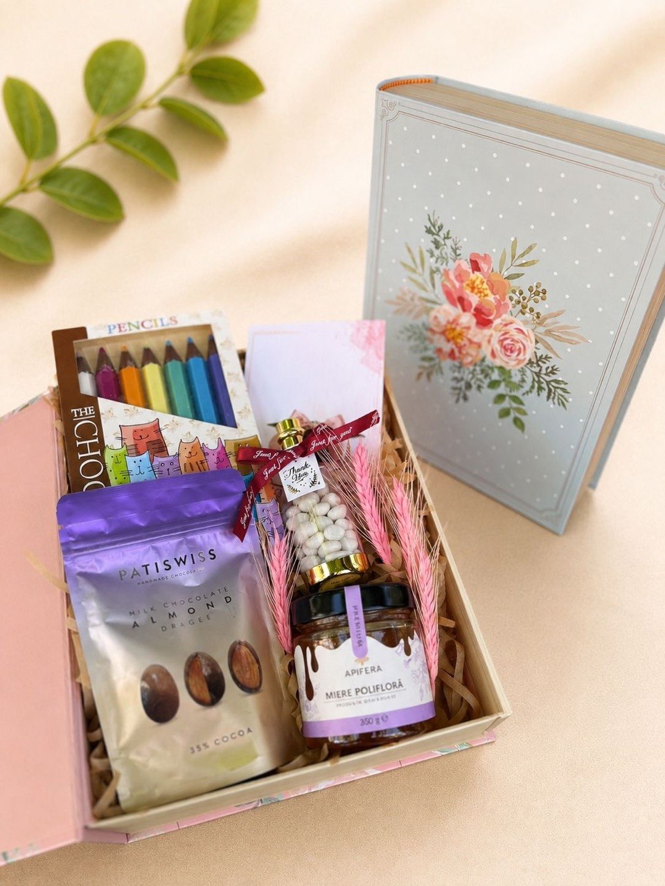 Cadou pentru profesori Nr. 48 — Cartea Cunoștințelor Dulci delligiftshop.md