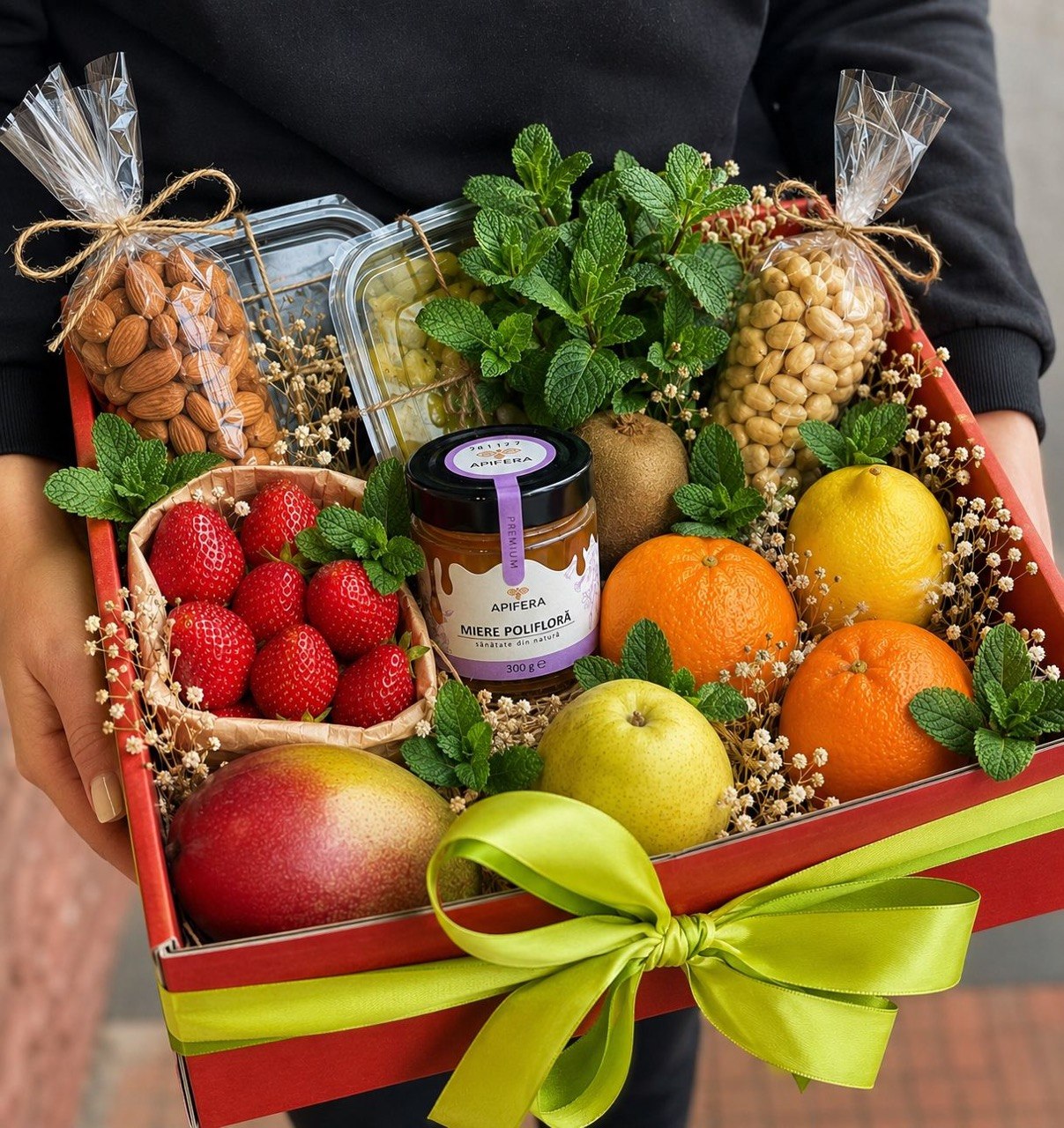 Cadou cu fructe Nr. 43 — Cutia cu Vitamine și Mentă delligiftshop.md