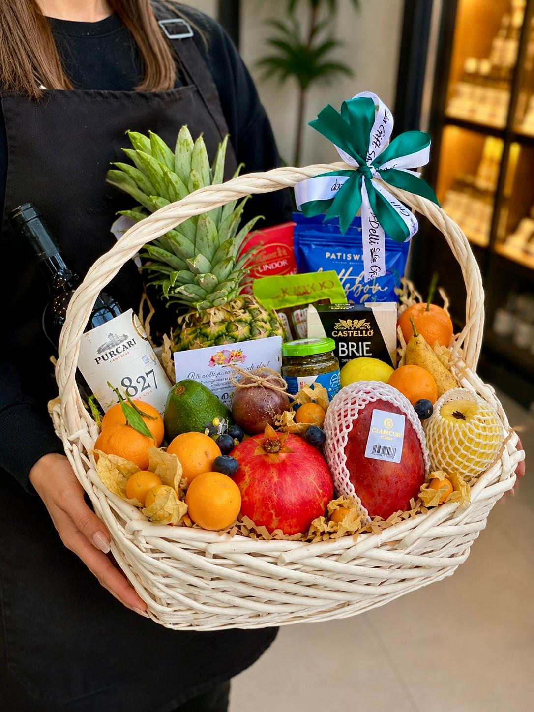 Cadou pentru profesori Nr. 63 — Coșul de Lux „Gourmet & Exotic” delligiftshop.md