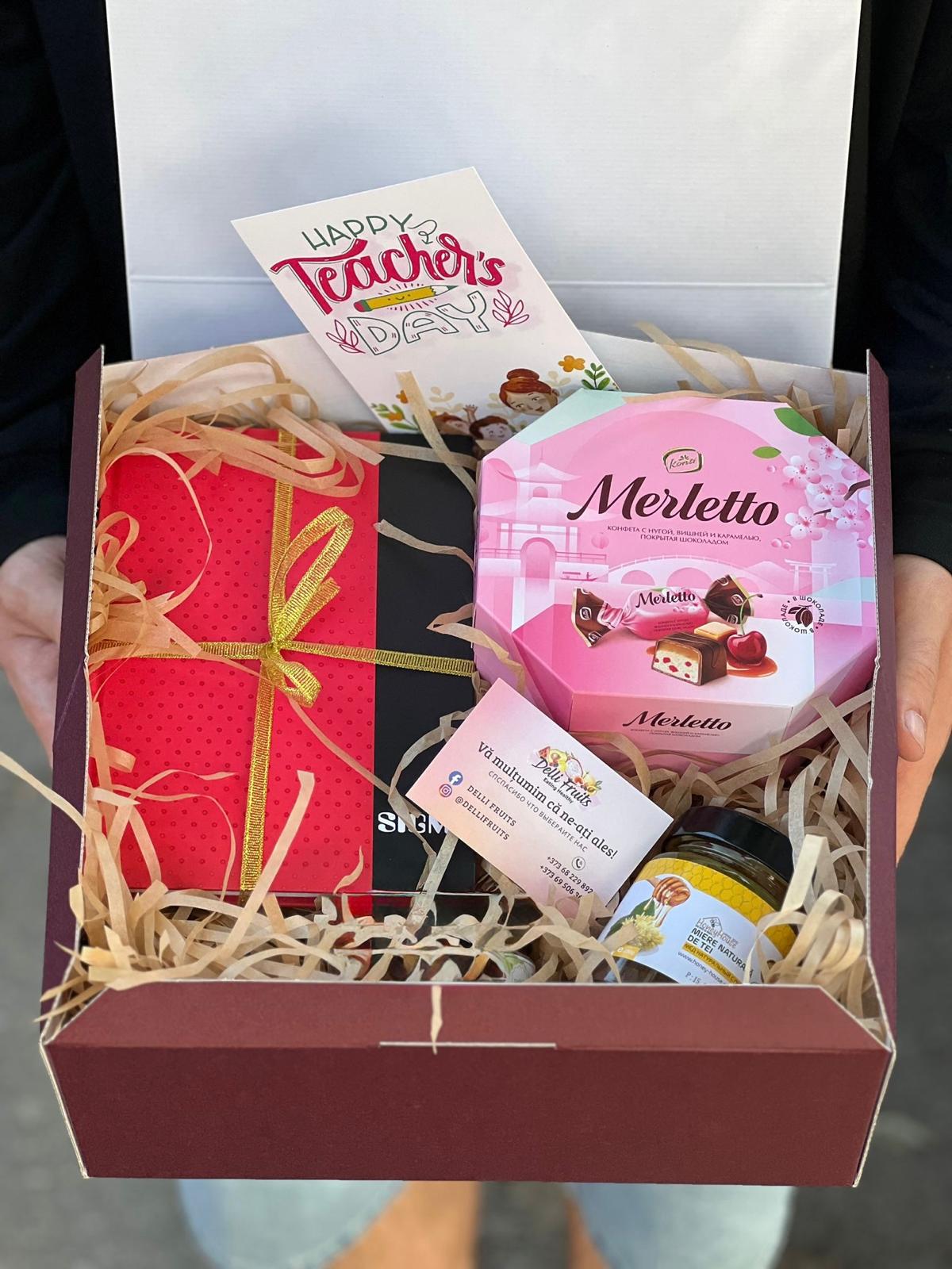 Cadou pentru profesori Nr. 69 — Setul „Eficiență și Dulceață” delligiftshop.md