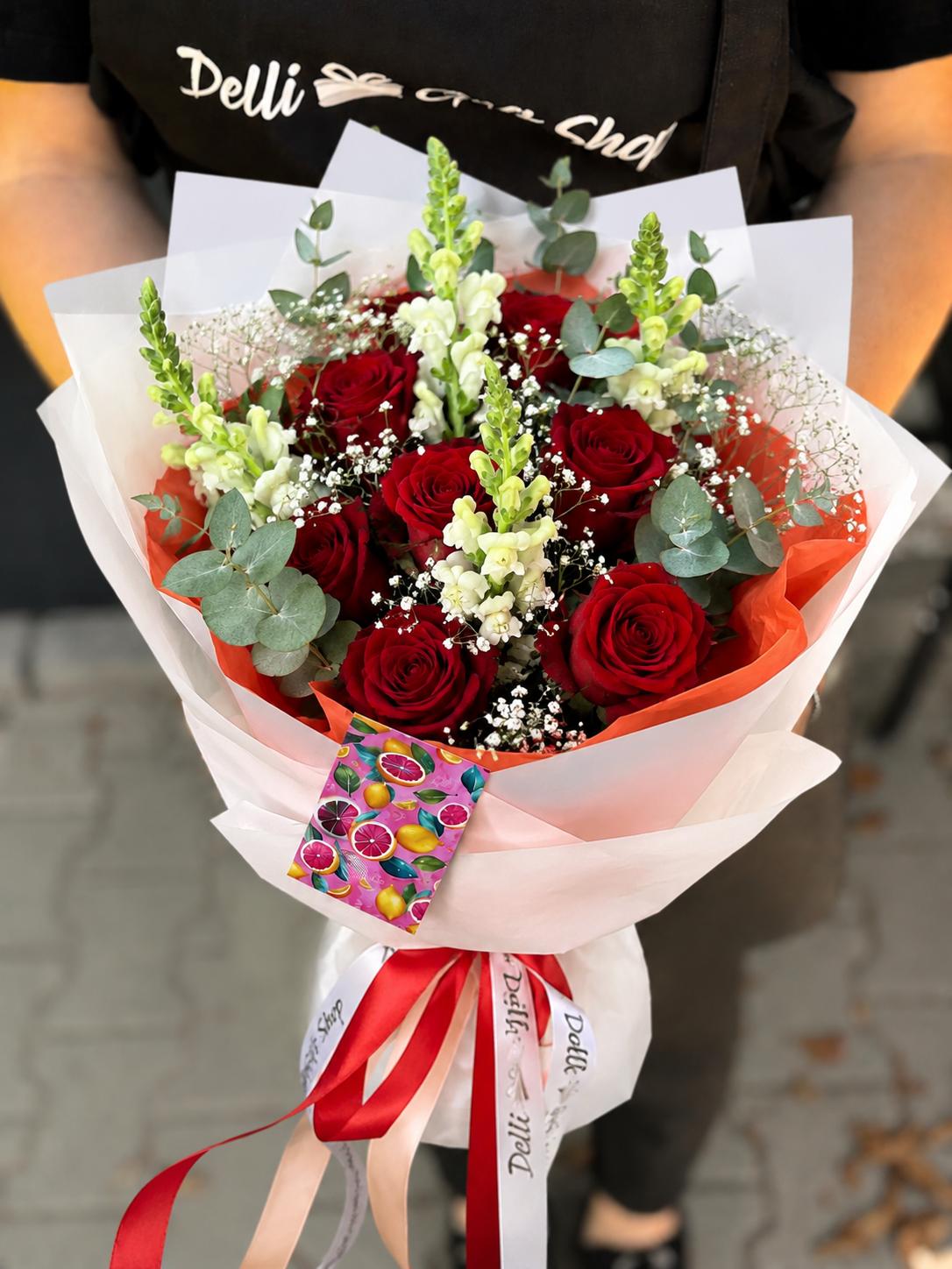Aranjament Floral Nr. 4 — Buchet „Eleganță Clasică” delligiftshop.md
