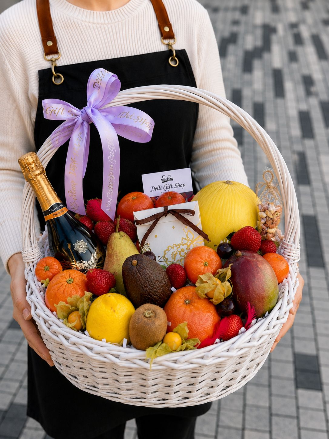Cadou cu fructe Nr. 49 — Festivitate și Prospețime Tropicală delligiftshop.md