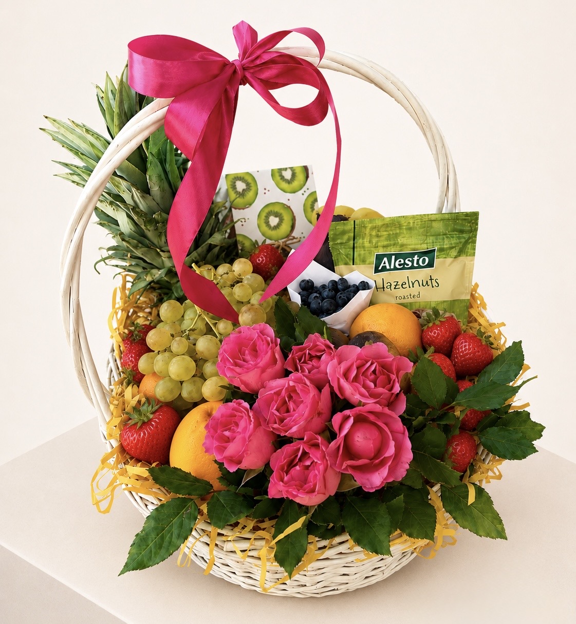 Cadou cu fructe Nr. 45 — Setul „Floral Fruit Delight” delligiftshop.md