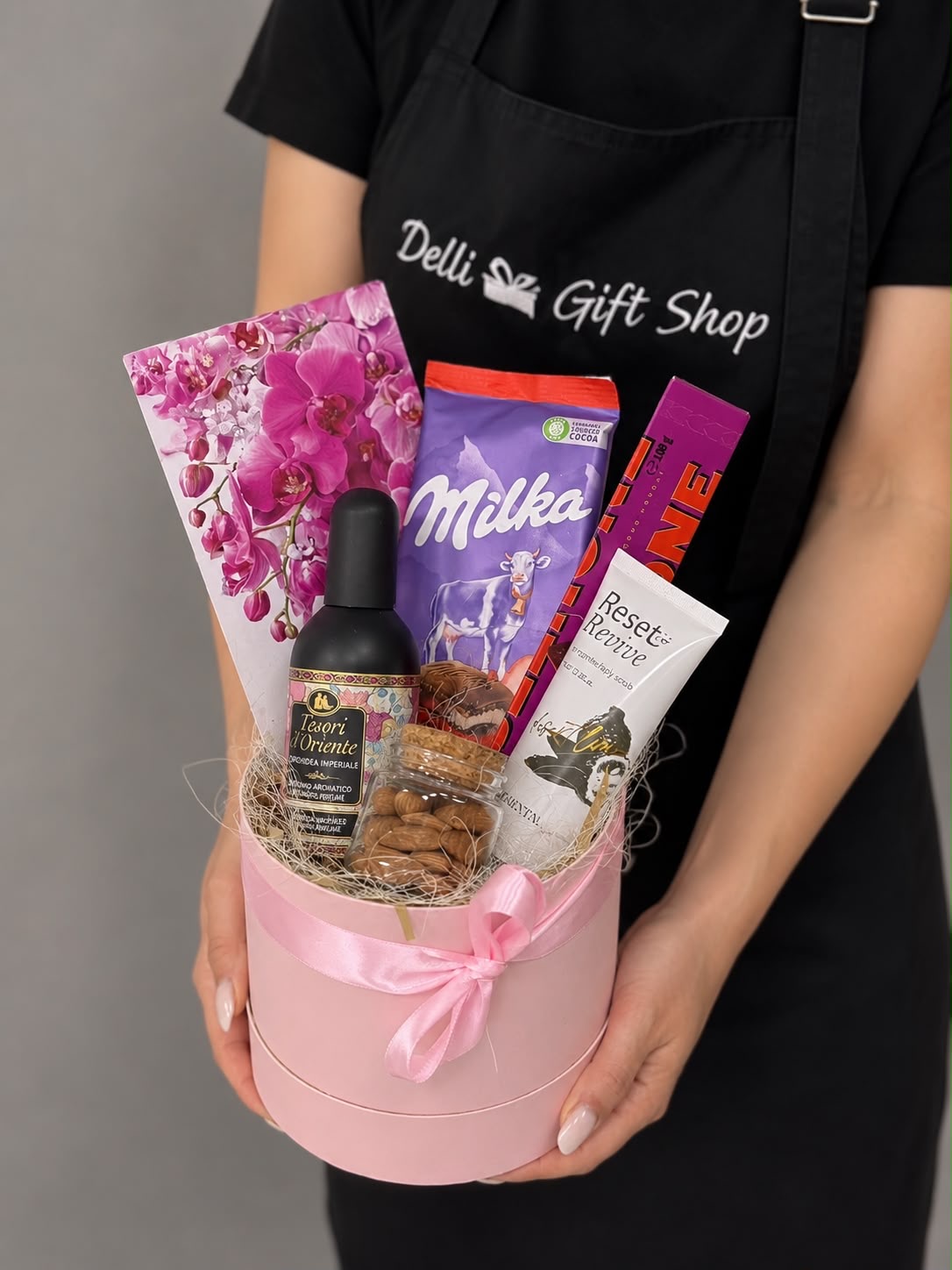 Cadou pentru femei Nr. 9 — Setul „Răsfăț Dulce” delligiftshop.md