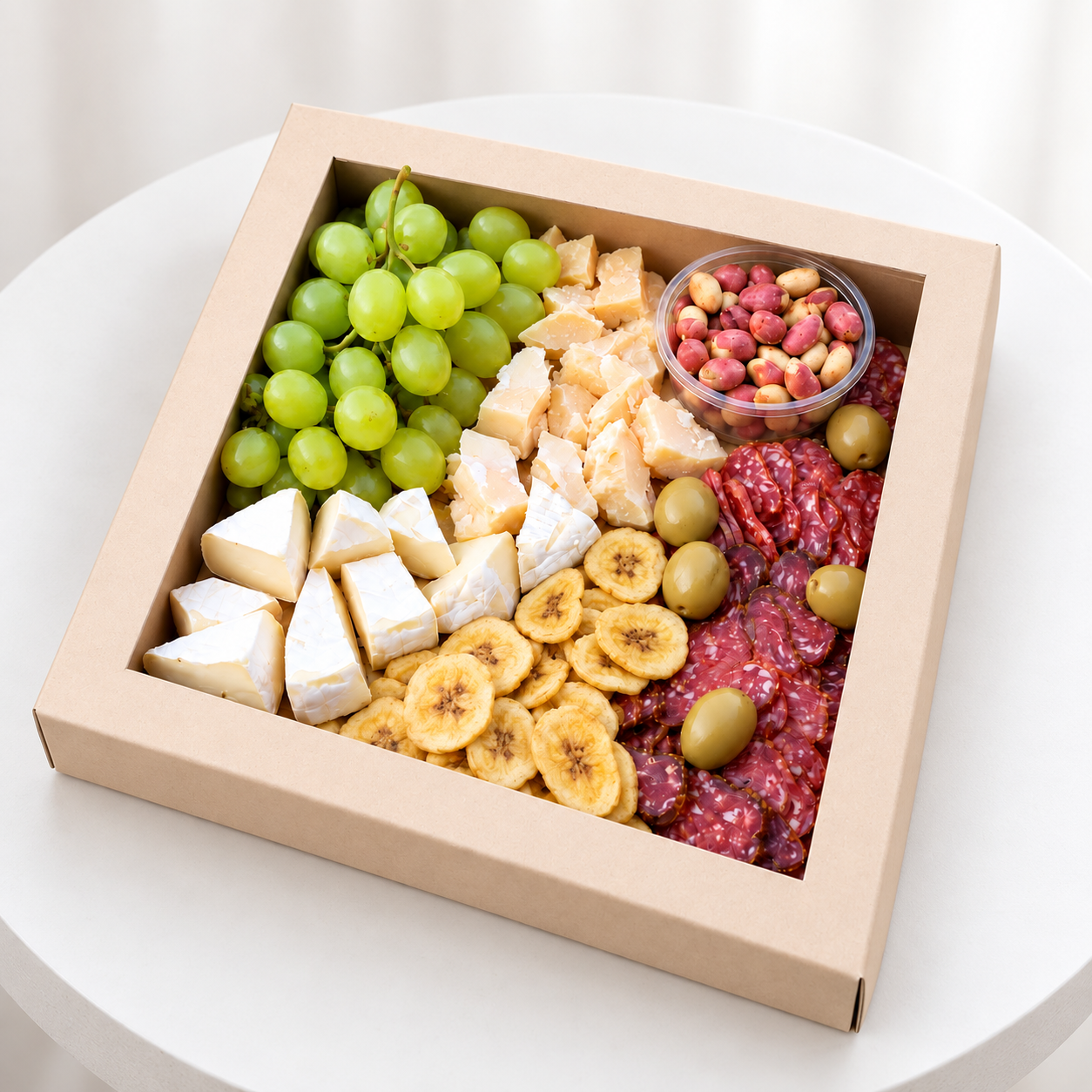 Platou Gourmet Nr. 18 – Selecție Premium Cheese & Fruit delligiftshop.md